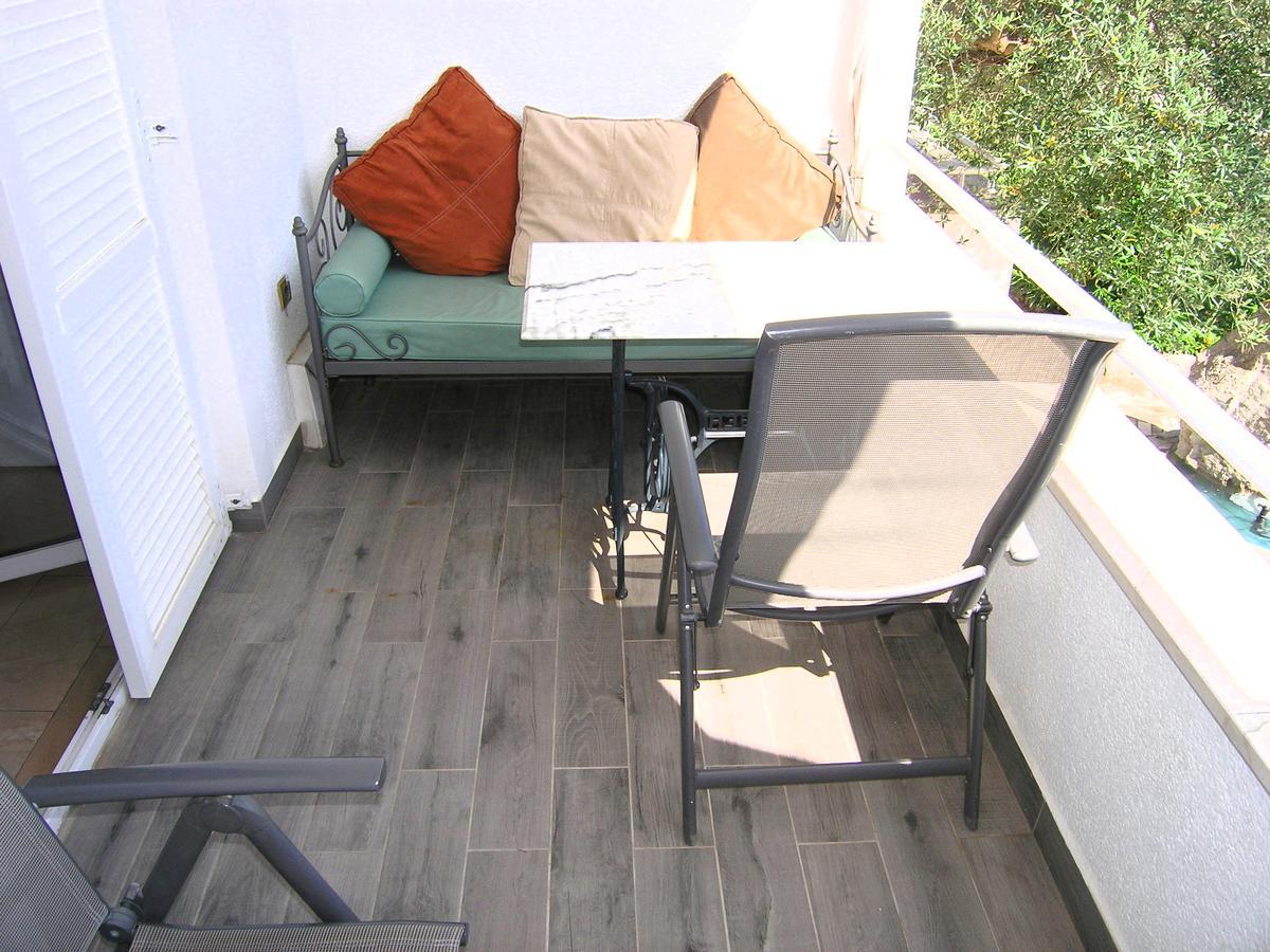 Apartments Oribella Крк Экстерьер фото