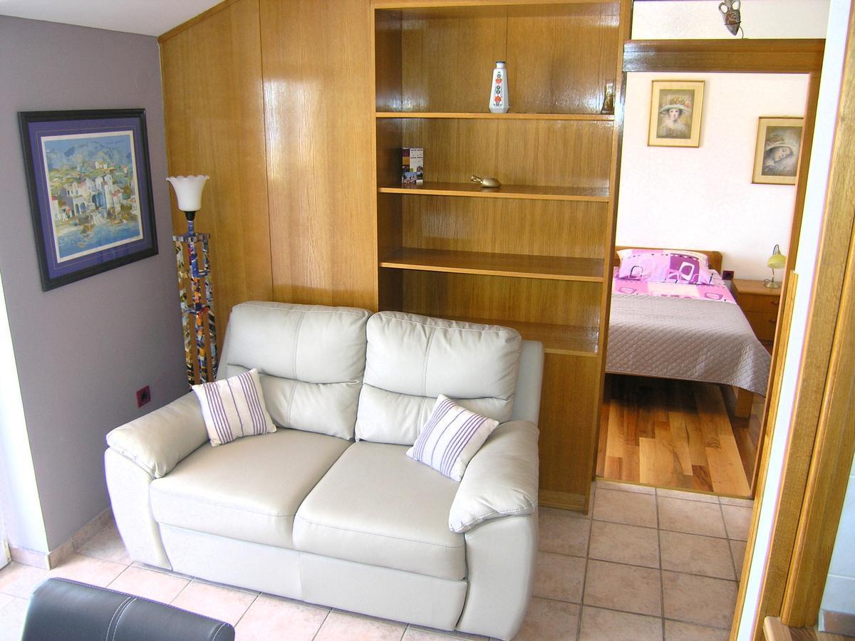 Apartments Oribella Крк Экстерьер фото