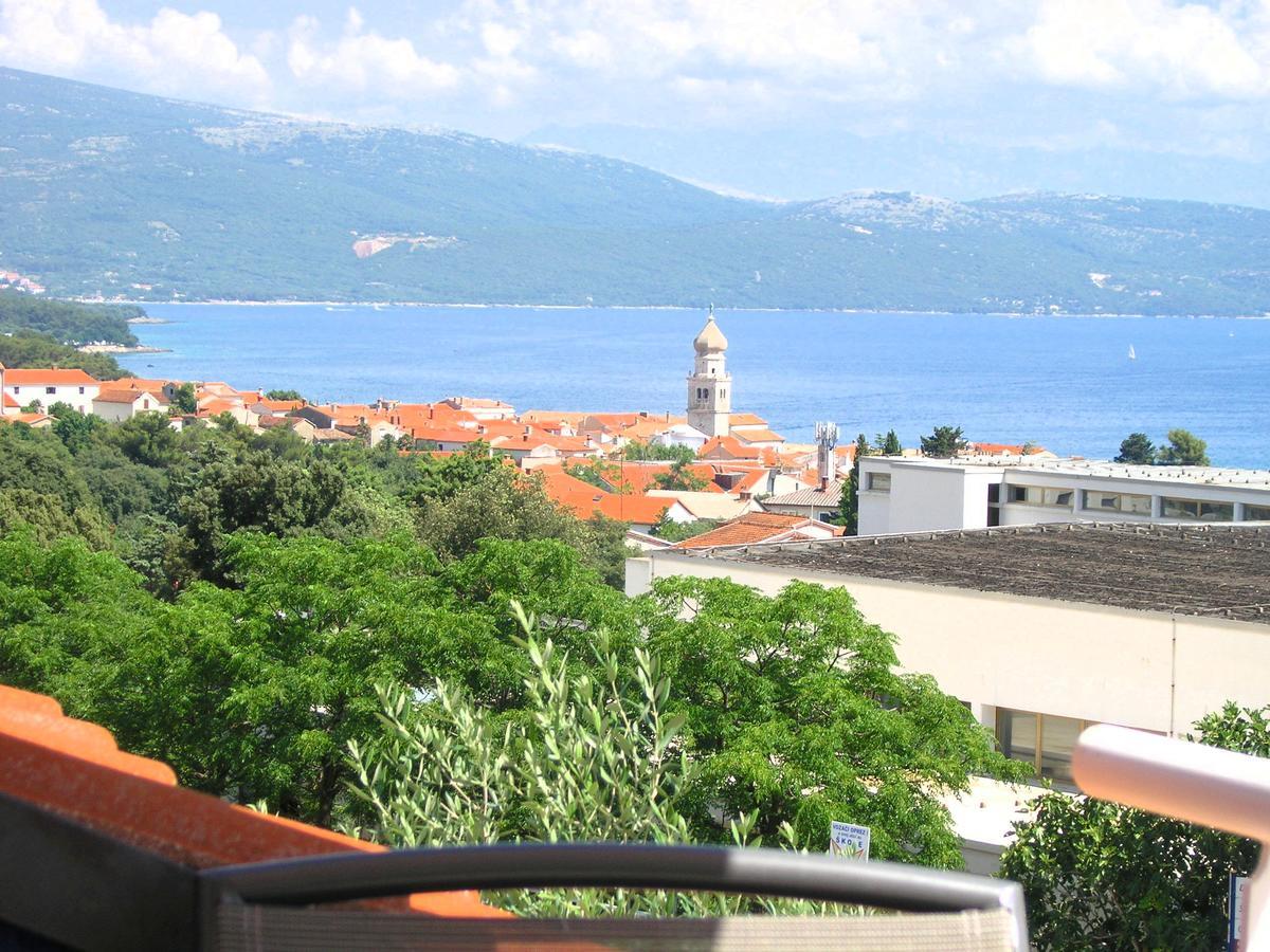 Apartments Oribella Крк Экстерьер фото